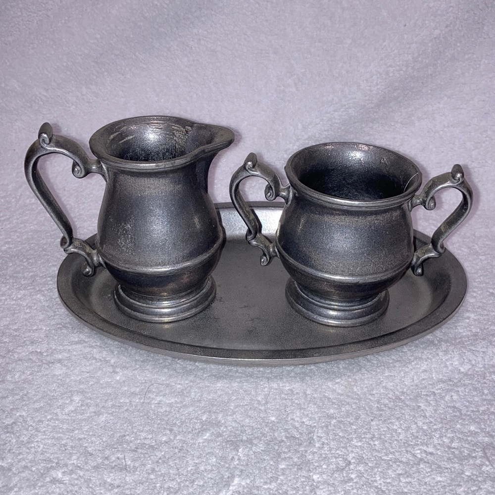 Vintage Metal Pewter Sugar Bowl & Creamer Set Collectible - Nice Collectible!